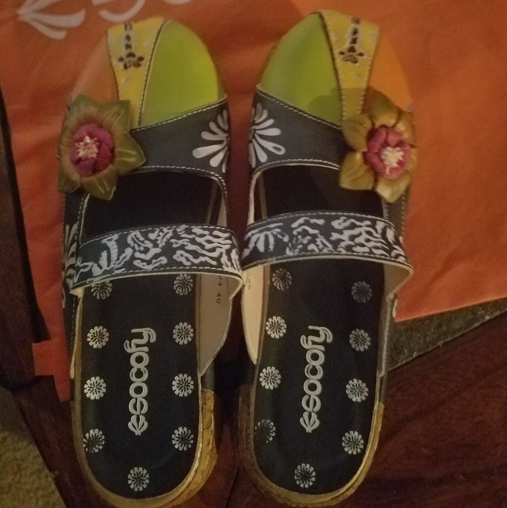 Socofy Women's size 40/9.5 Mule.